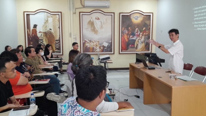 4 Mengajar calon Krisma Minggu 5 Oktober TULISAN 3 PAKAI_1